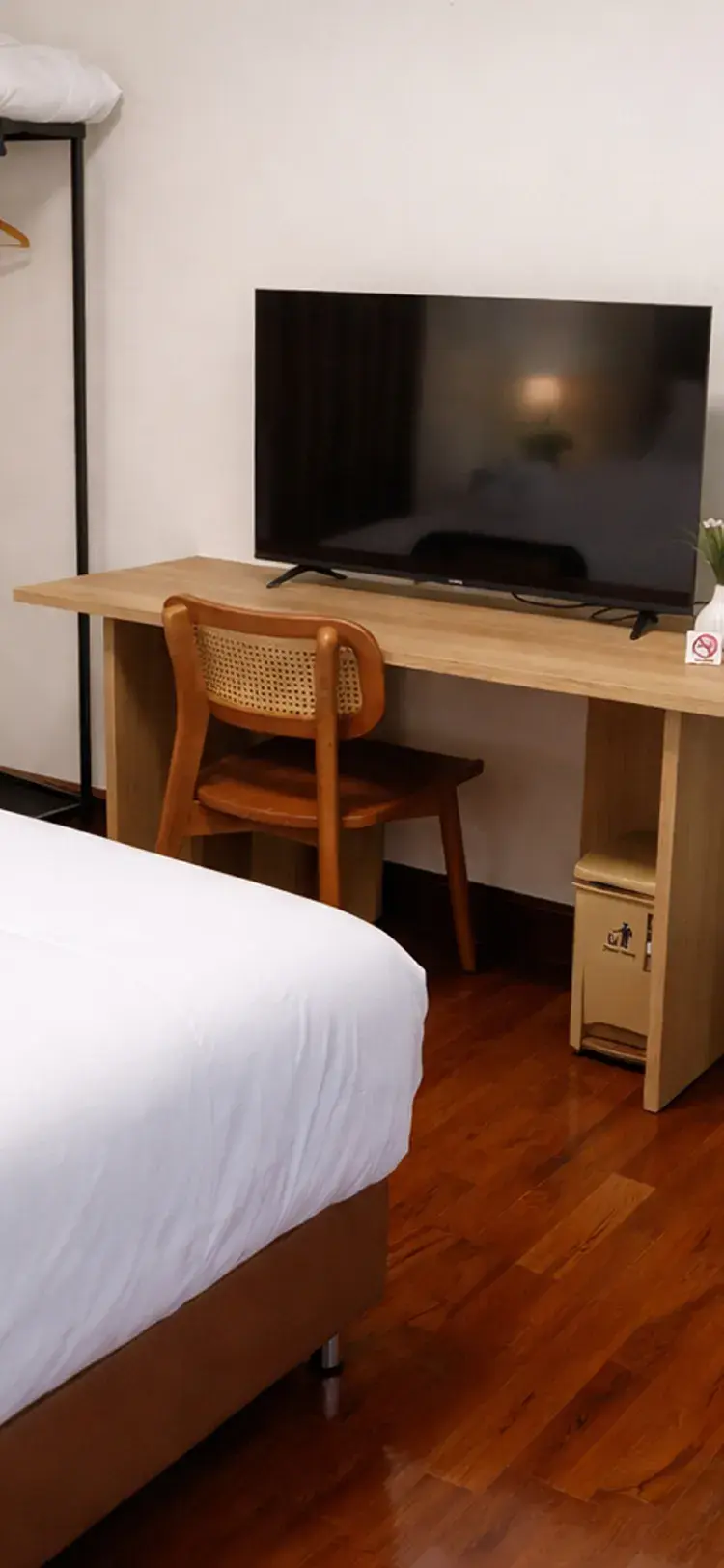 ห้องดีลักซ์ เตียงใหญ่ 1 เตียง