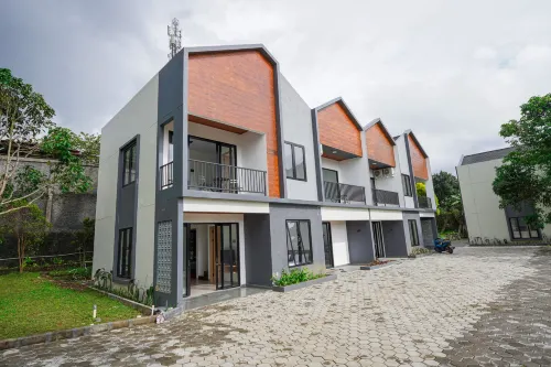 Naava Village - pemandangan pegunungan