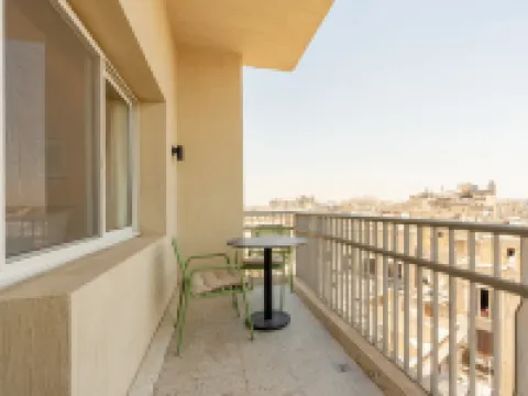 Grey l Studio Apartments Downtown Cairo Ouzonian House デザートサファリツアー周辺のホテル