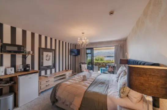 Private Room Near the Lake - Ohau Hotels in 