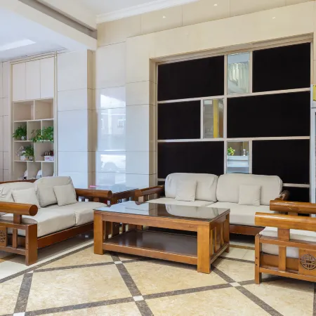 Younibao Hotel (Ganzhou Hakka Avenue Branch)