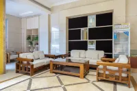 Younibao Hotel (Ganzhou Hakka Avenue Branch)