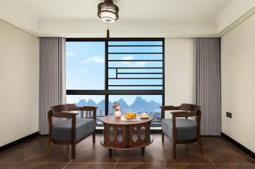 Pengyue Zilin Light Luxury PLUS Homestay (Huanlesong Branch)