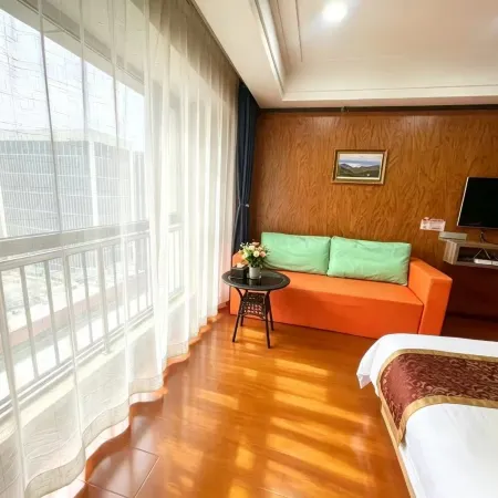 Muma Xingcheng Hotel (Xining Railway Station Xinqian Plaza)