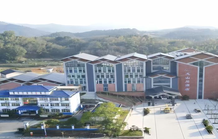 Longshanju Hotel