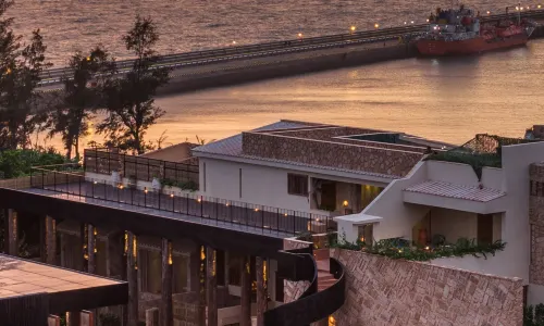 Cliff Nest ·Wild Luxury Resort & Villa