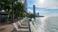 Hompton Hotel by The Beach - Romantic