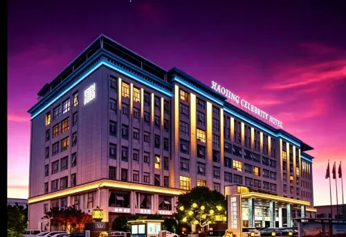 Royale Celebrity Hotel