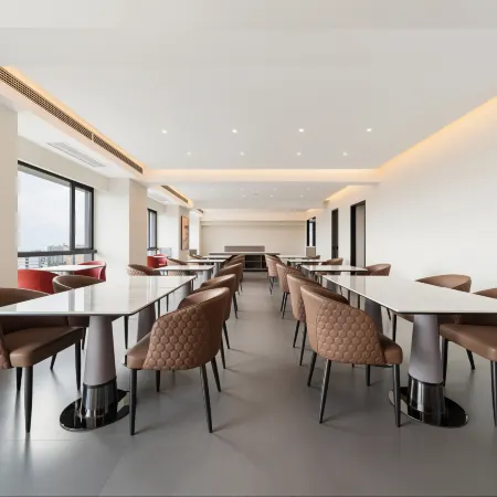 Xingting Hotel (Yibin Wuliangye Ecological Park Wuyue Plaza)