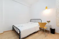 Yoosabai Hostel And Guesthouse - Pensionat