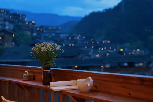 shanwan flower lancuace vacation homestay - 3-Star