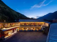 Jiuzhaigou Jijiannanshan Homestay