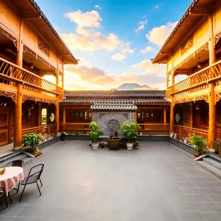 Yuhong Zhenge (Xingyi Wanfenglin Scenic Area Branch)