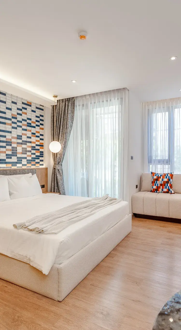 Apartment 225