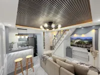 Chic & Cozy 1 Queen Bedroom and Equipped with Essentials - 民宿