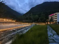 Yuexi Yijing Hot Spring Resort - Gym