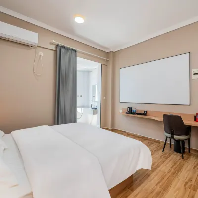 Yaduo Hotel (Wuhan Emerging Industry Promotion Center) Hotels near Wuhan Hannan Airport