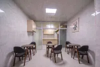 Xishi Courtyard Hotel (Changshou Ancient Town & Changshou High-speed Railway North Station Branch) - 3 Yıldız
