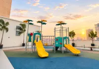 The Green Residence l 2BR Seaview Retreat l 6-9 Pax l Kids-Friendly by Jay Stay Management - 수영장