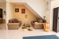 Swing & Pillows @ Golden Lodge Tanah Rata, Cameron Highland - 2-Star