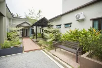 D' Qamar Guesthouse