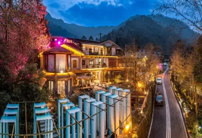 Qingcheng Banshan Guishu Villa Hot Spring Hotel Hotel di Dujiangyan