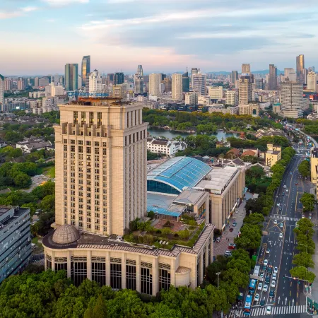 Wyndham Grand Plaza Royale Ningbo
