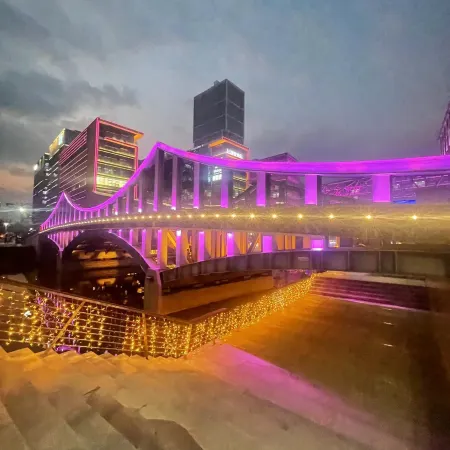 WanYoo Esports Hotel (South CBD Ningbo) Отели рядом с достопримечательностью «Музей Нинбо»