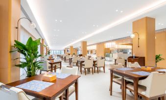 Qianhai Life Happiness Town (Luofushan Shop)