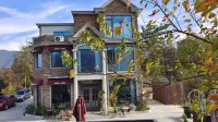 Yangxin Xiandao Lake Lihu Maple Moon Homestay