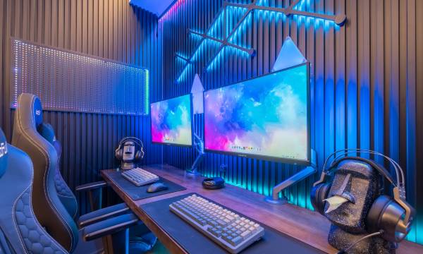 Luosheng Seaview E-sports Homestay (Yantai University)