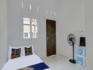 SPOT ON 91828 Homestay Dinda Syariah