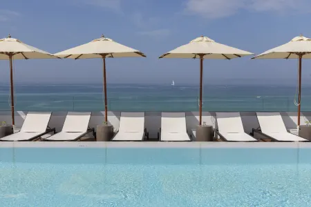 HM Ayron Park - Adults Only Отели в г. Ses Cadenes