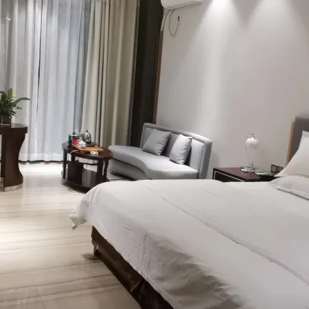 Yunxian Shengjing Hotel