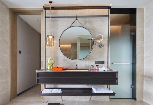 1. 풀먼 상하이 칭..