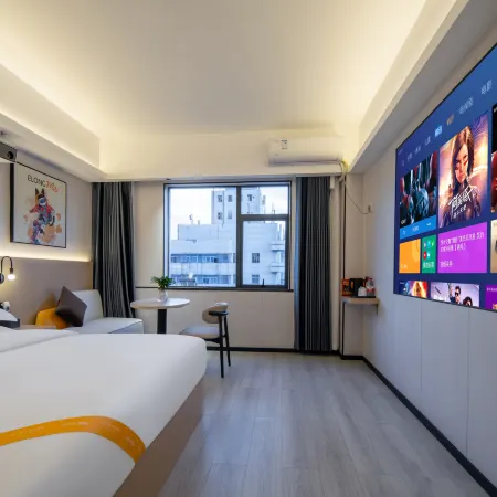 Yixuan Hotel (Chenzhou Yuhou Street Bubugao New World Store)
