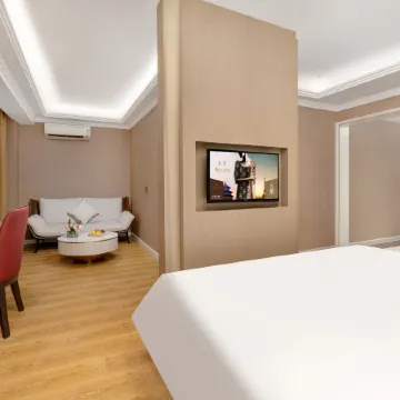 Metropolo Hotel Wuyishan Sangu Holiday Resort