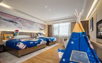 Vienna International Hotel (Baoshan High-speed Railway Station Wuyue Plaza)