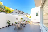 Shengsi inn Suyin Seaview Designer Homestay (Donghai Cinyucun Branch)