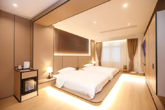 Beihai Xinju Inn (Qiaogang Customs Street Branch)