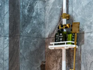 에이트 스테이즈 로열 호텔