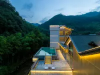 Animation 33 Hotel (South Anhui Sichuan-Tibet Line)