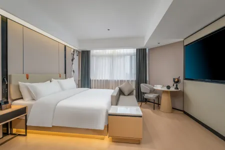 Yunman Platinum Hotel (Danyang High Speed Railway Station Zhengze Primary School) Отели в г. Даньян