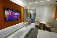 Huaibin agricultural Hotel - parking