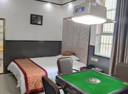 Wanzai Longhu Business Hotel