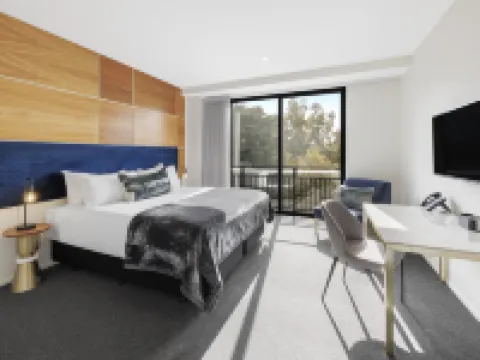 Hidden Lake Hotel & Apartments Hotels in Cambridge