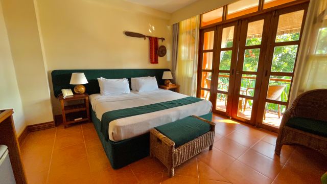 Coco Grove Beach Resort, Siquijor Island