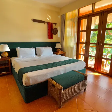 Coco Grove Beach Resort, Siquijor Island
