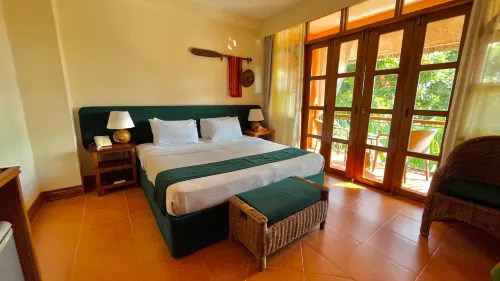 Coco Grove Beach Resort, Siquijor Island