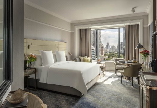 Four Seasons Hotel SingaporeHotel Overview